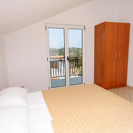 Apartments By The Sea Grebastica, Sibenik - 4881 Baselovici Zimmer foto